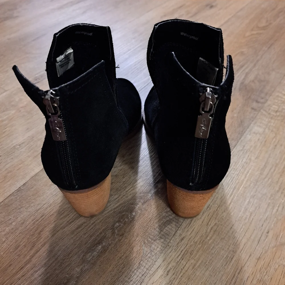 Aqua College Naomi Black Waterproof Suede Ankle Booties Women's Size 8.5